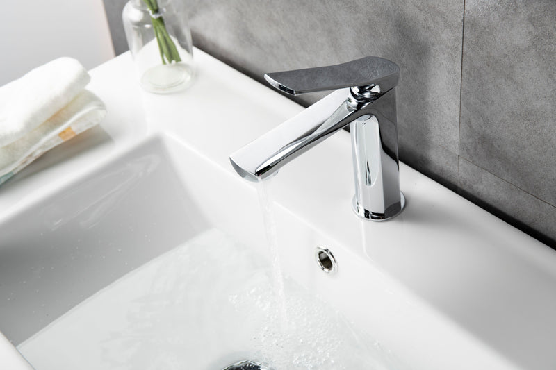 Chrome Single Handle Pull Down Sink Faucet