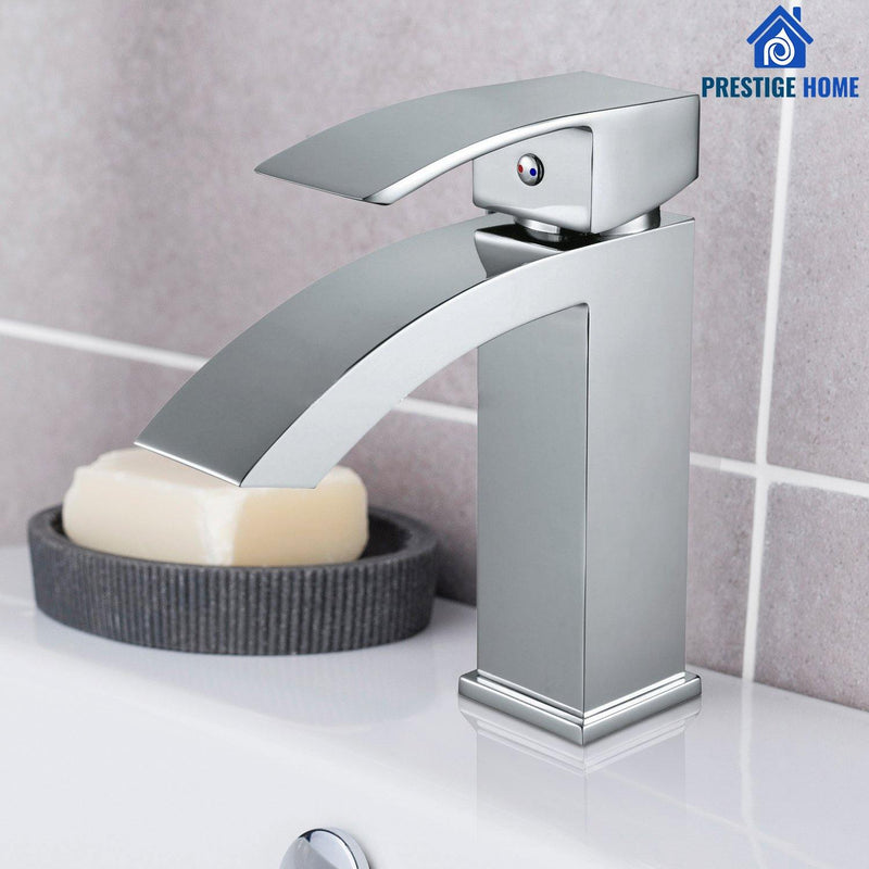 Single Handle pull down faucet